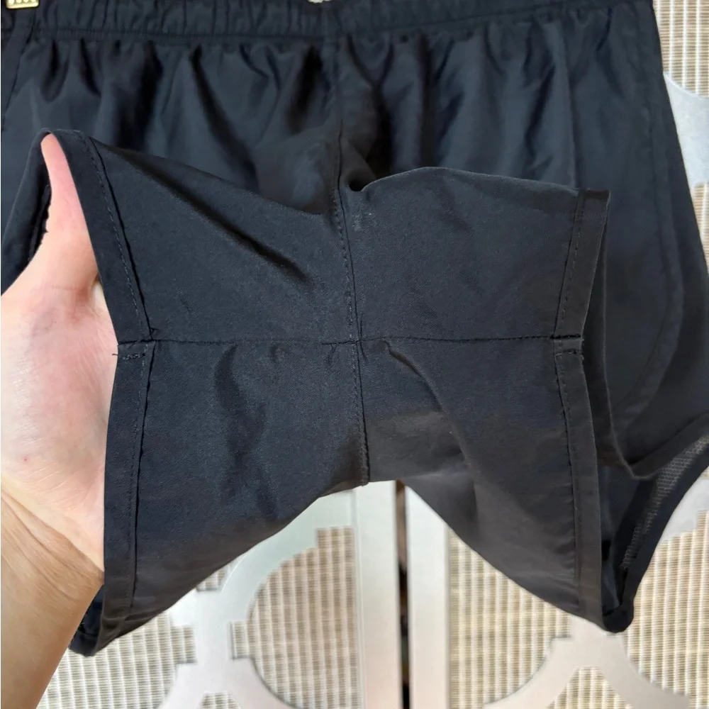 Nike Women's Black Athletic Shorts - Picture 4 of 6